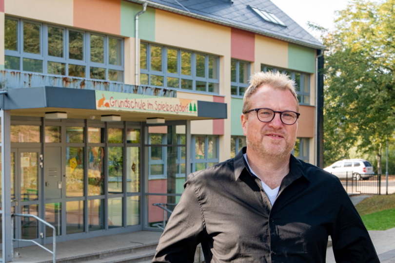 Schulleiter Herr Erler